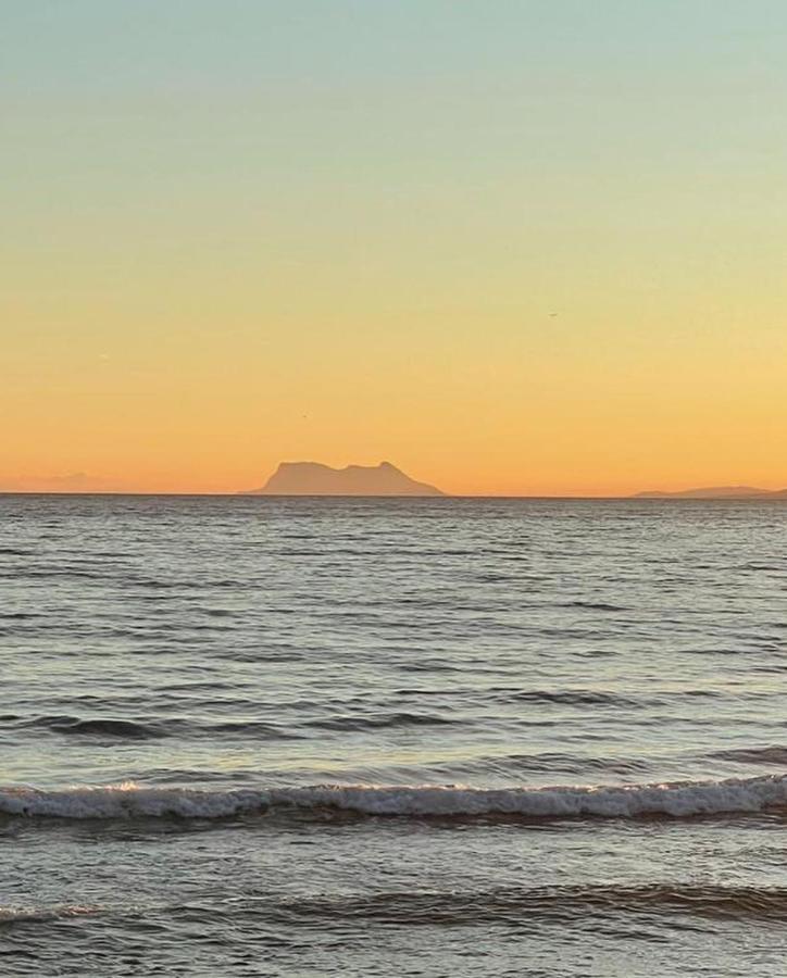 On The Beach - Penthouse On The Mediterranean Estepona Luaran gambar